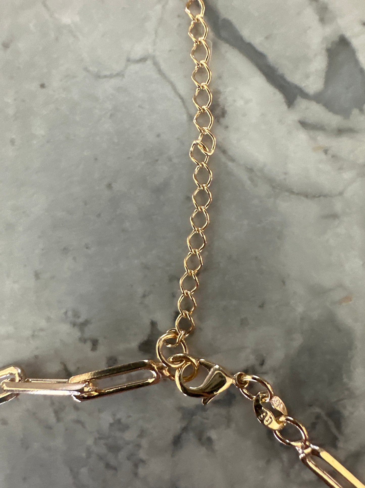 Chic Statement Paperclip Chain Necklace Gold