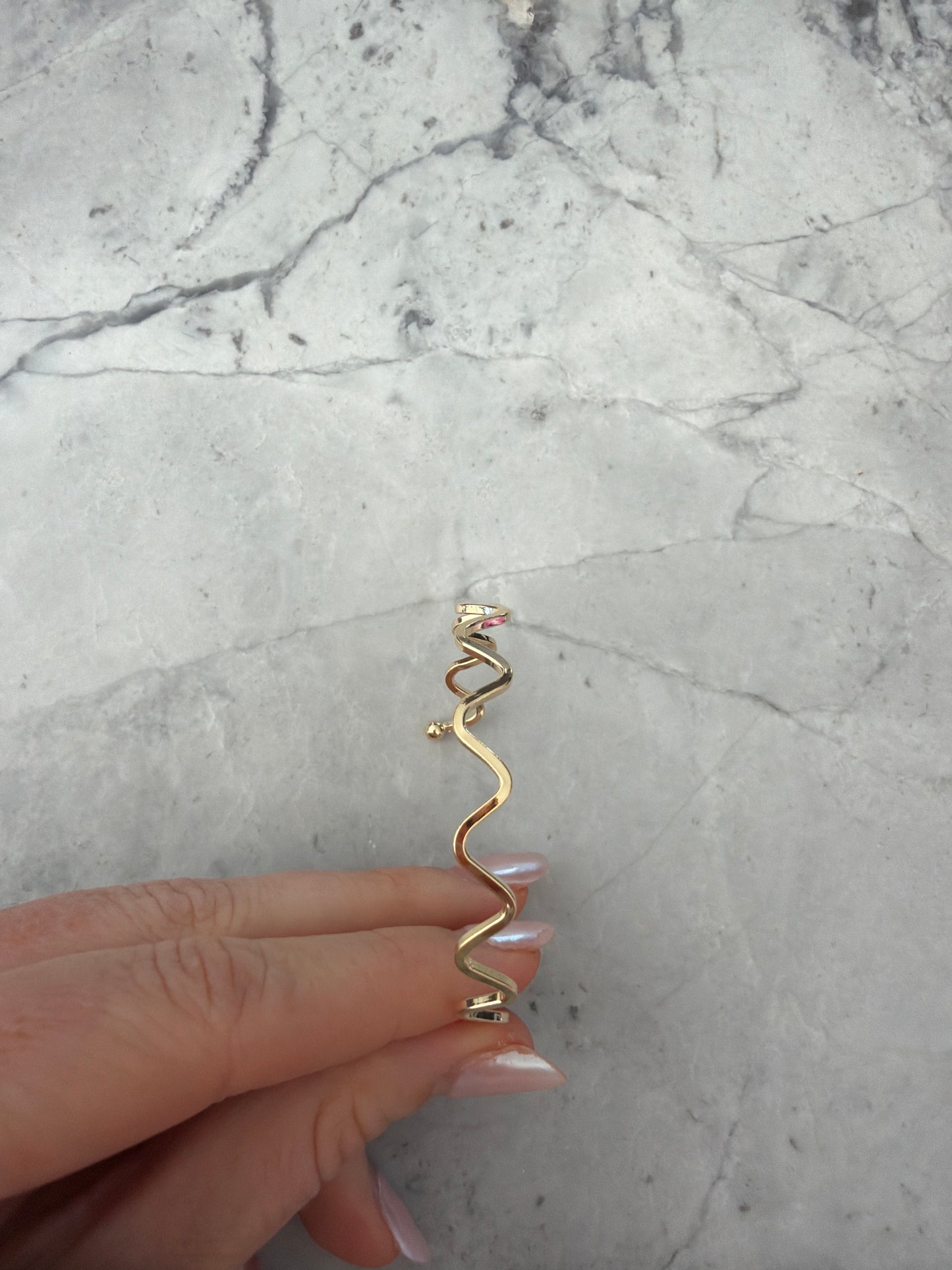 Zig zag cuff 18k gold filled