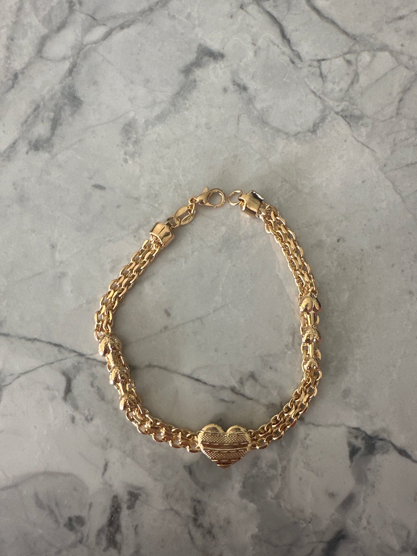Heart Statement Bracelet Gold