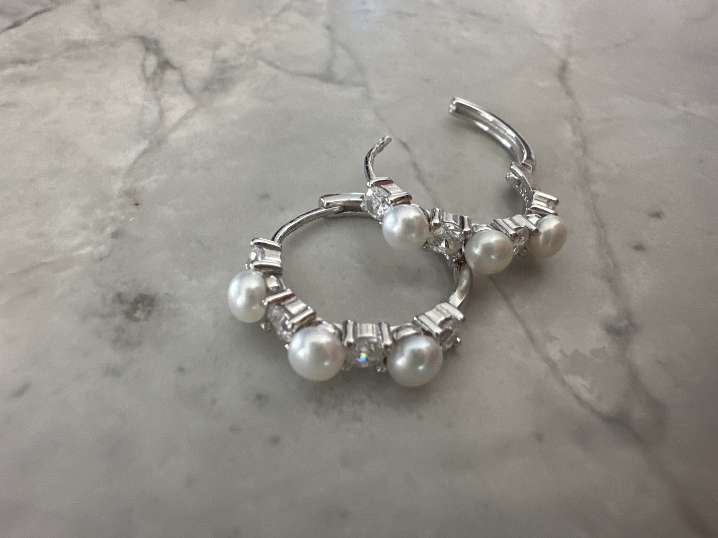 Bridal Pearl Hoops Silver 🤍