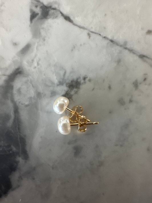 Half Pearl Statement Studs (set of 3)