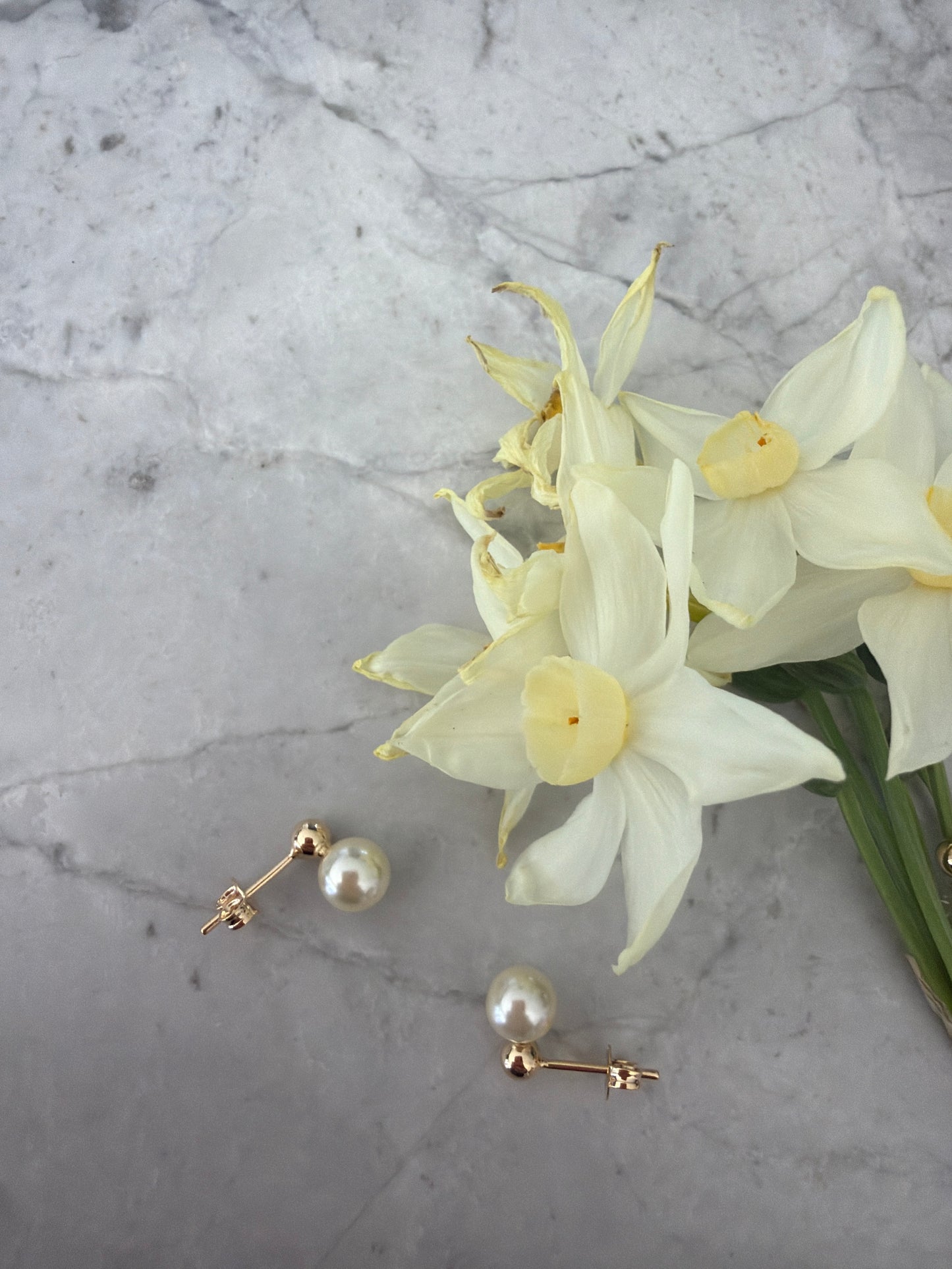 Daffodil Everyday Pearl Gold Ball Earrings | 18k Gold-Filled