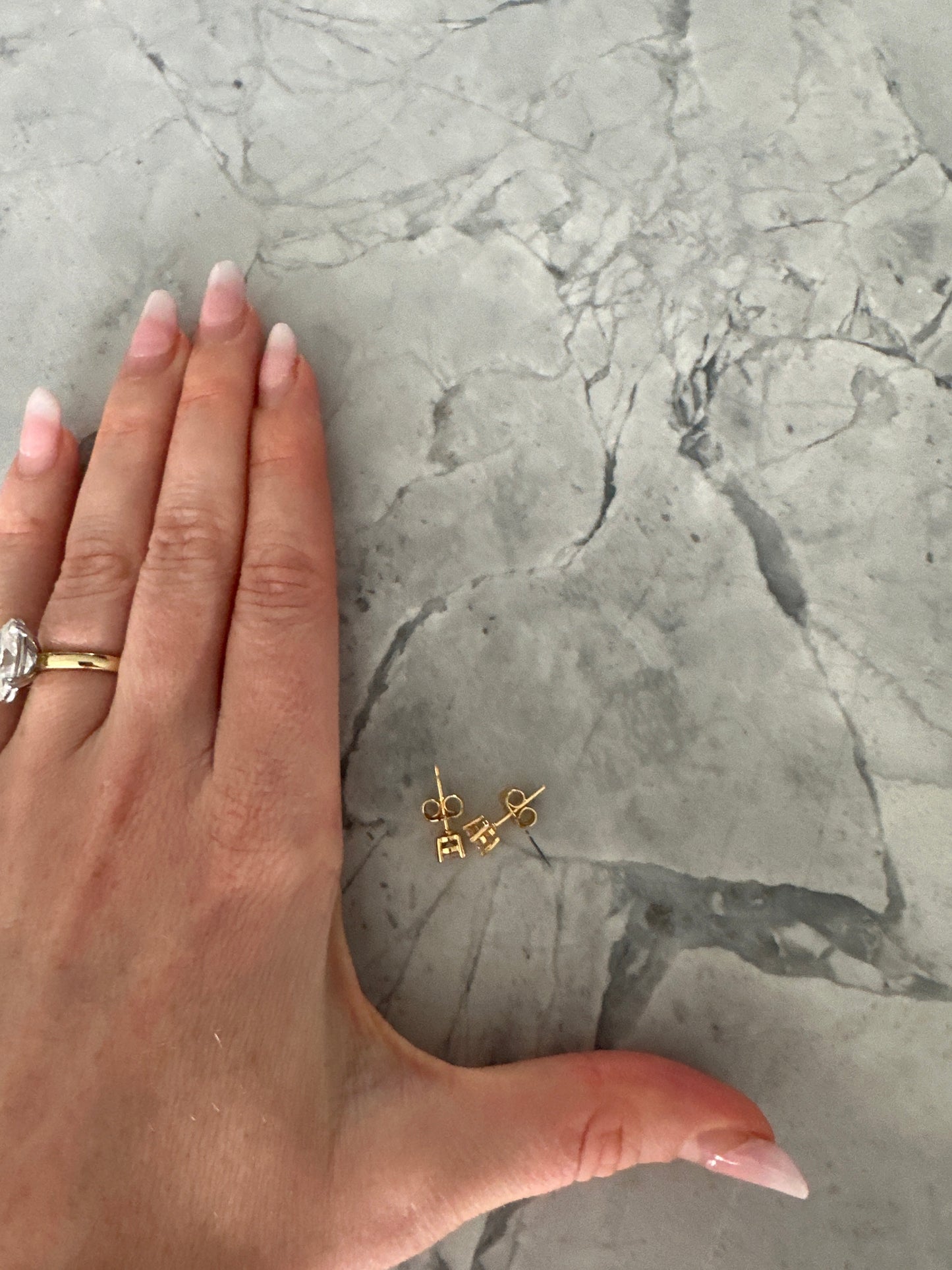 Everyday Stud Earrings Gold