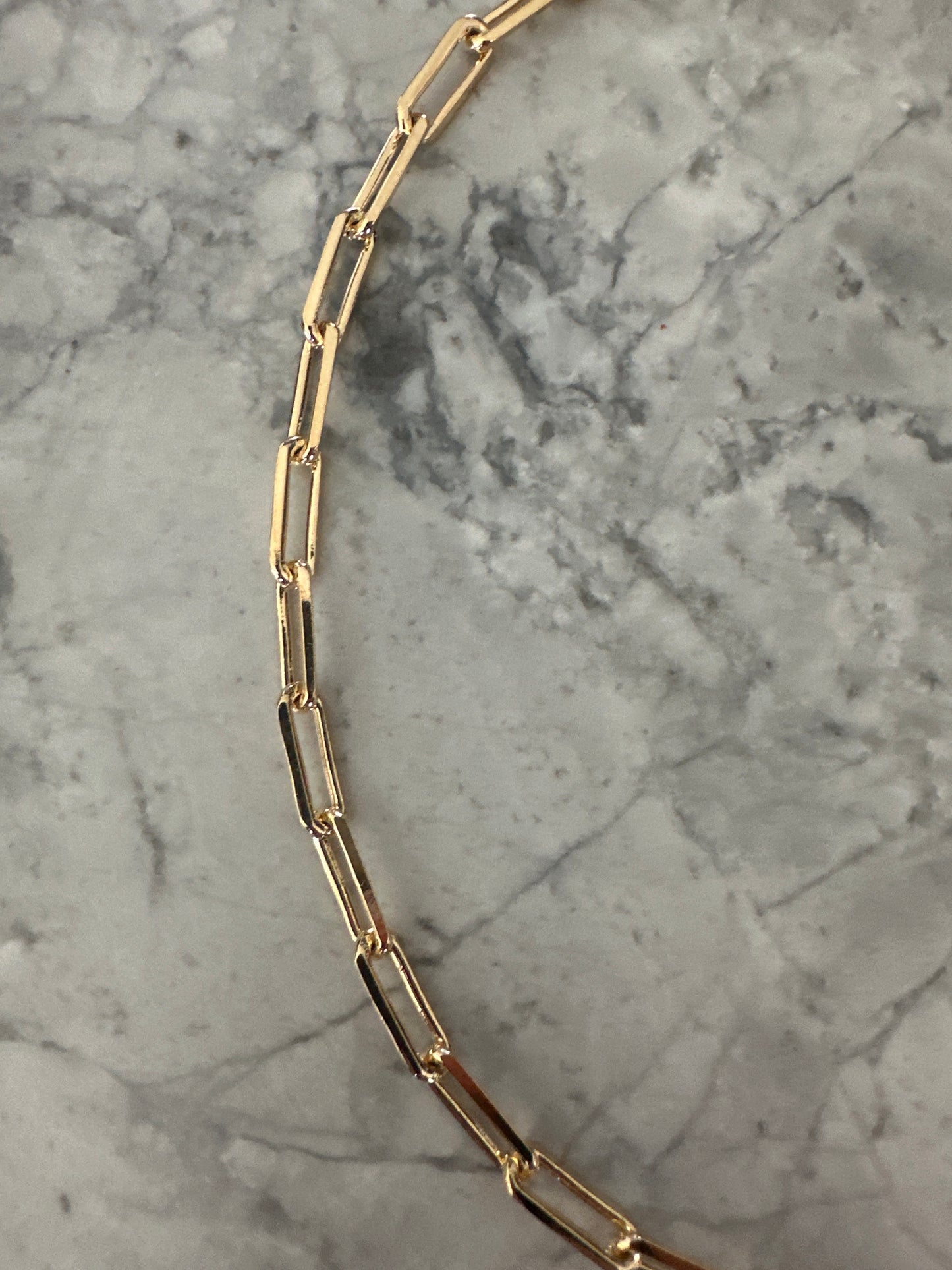 Chic Statement Paperclip Chain Necklace Gold