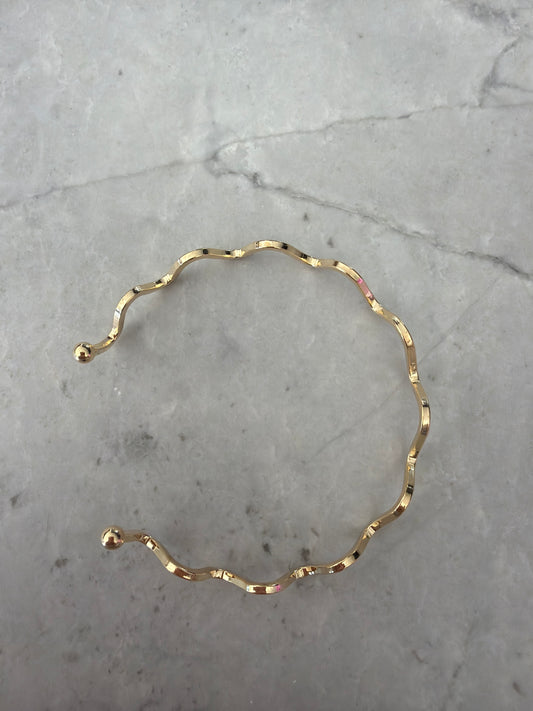 Zig zag cuff 18k gold filled