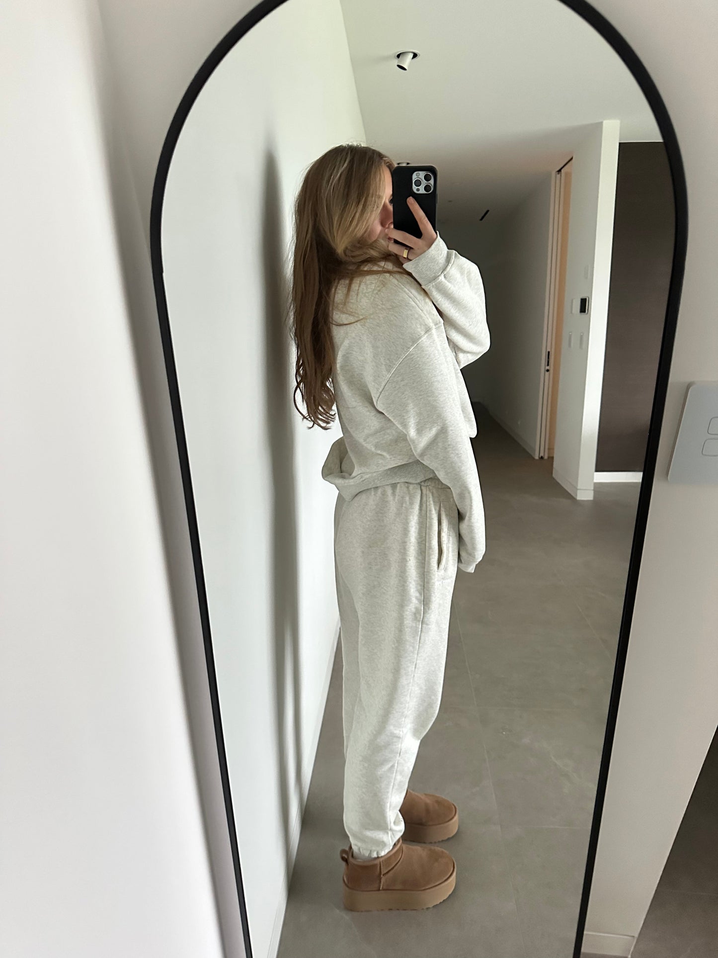Oversized High-Quality Crew - WED SALE
