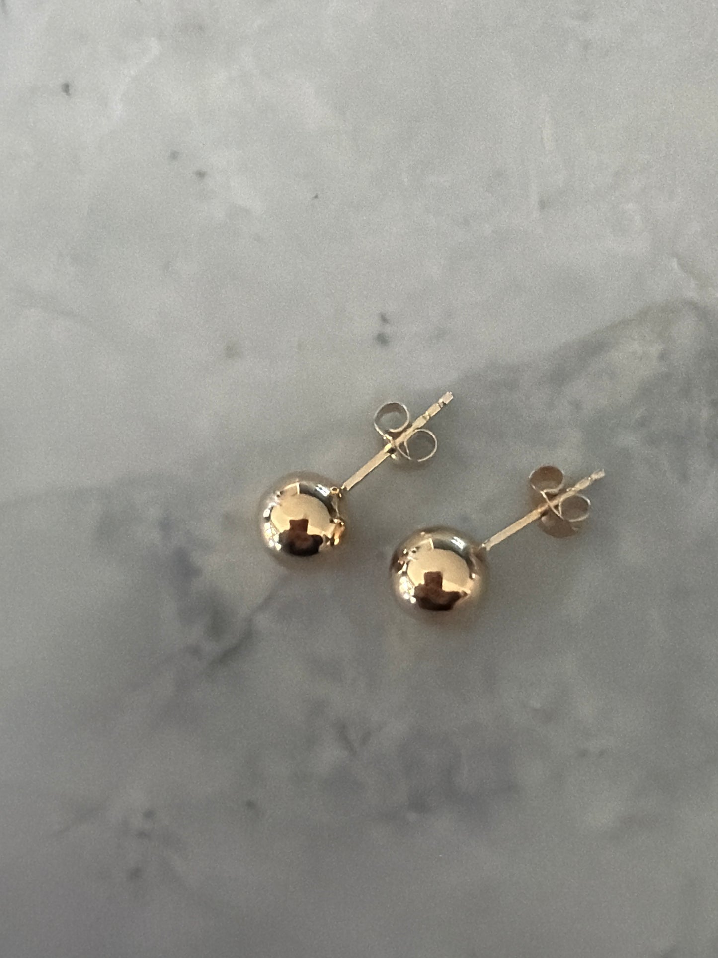 9k solid gold ball stud earrings AU375