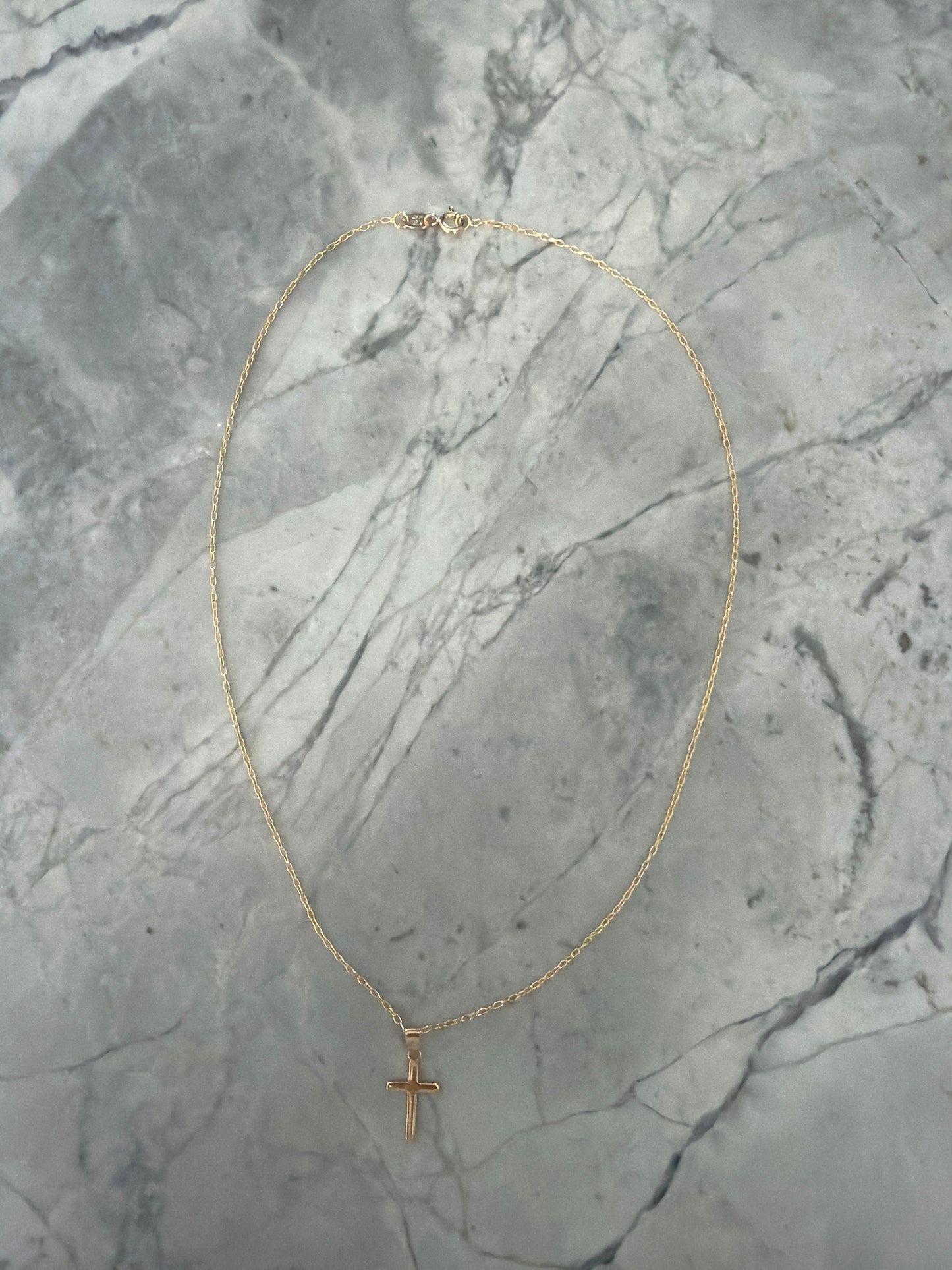 Cross Pendant Necklace in 18k gold-filled