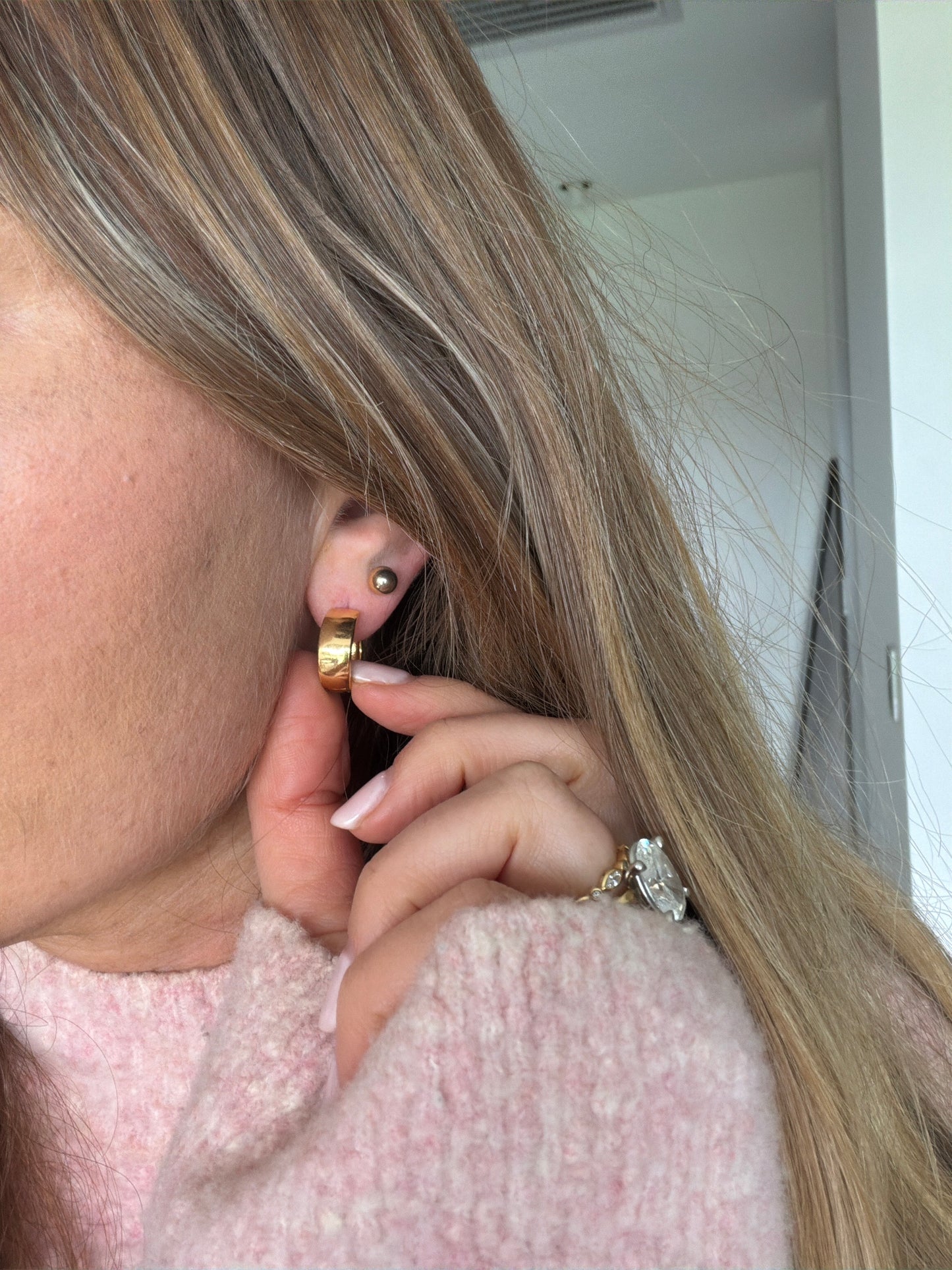 Rebecca Everyday Statement Hoops 18K Gold-Filled