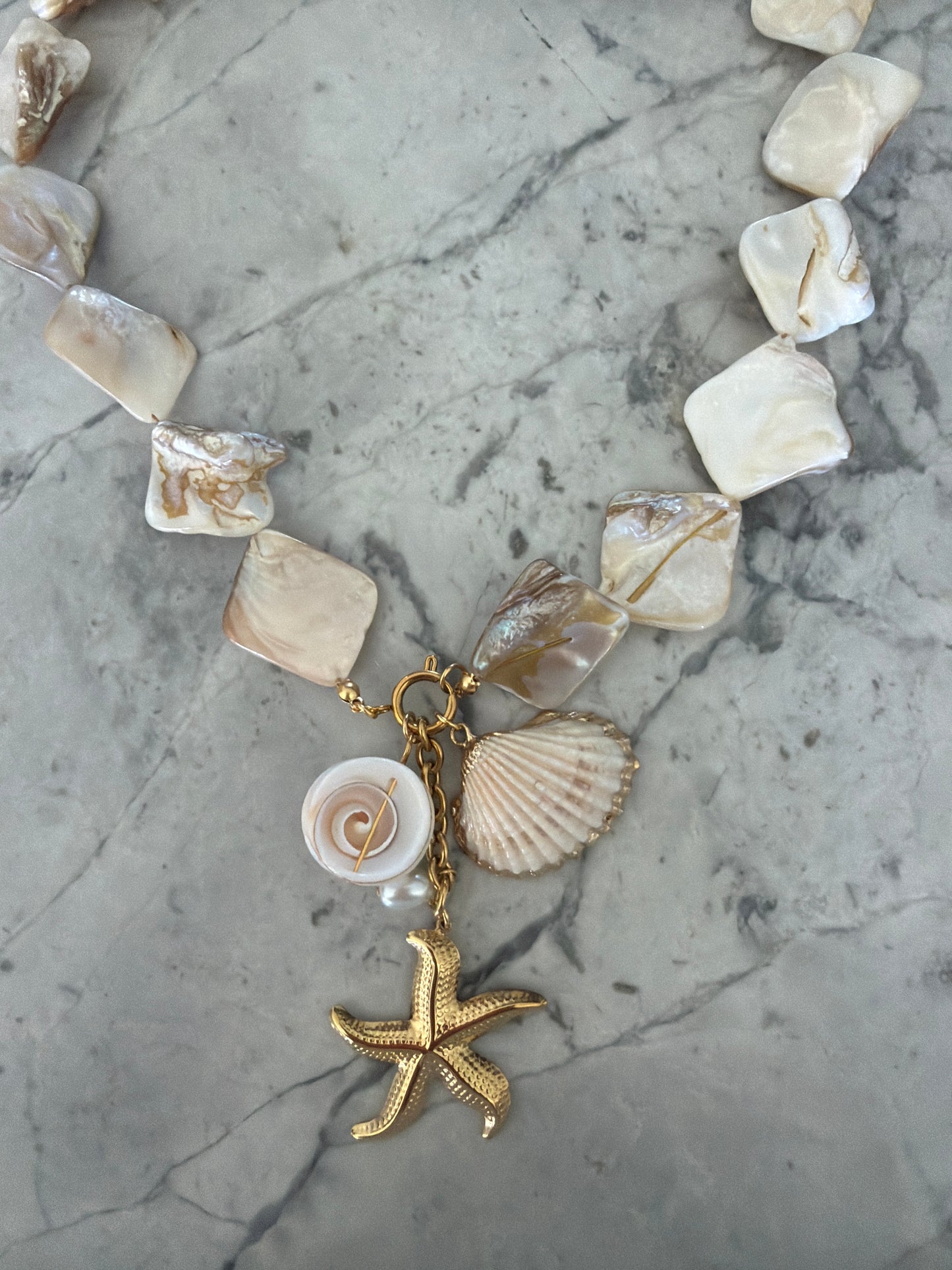 Chokehold Statement Necklace – Resort Shells & Starfish