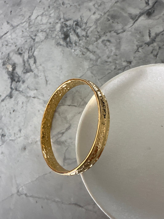 Pave Hammered Bangle Gold