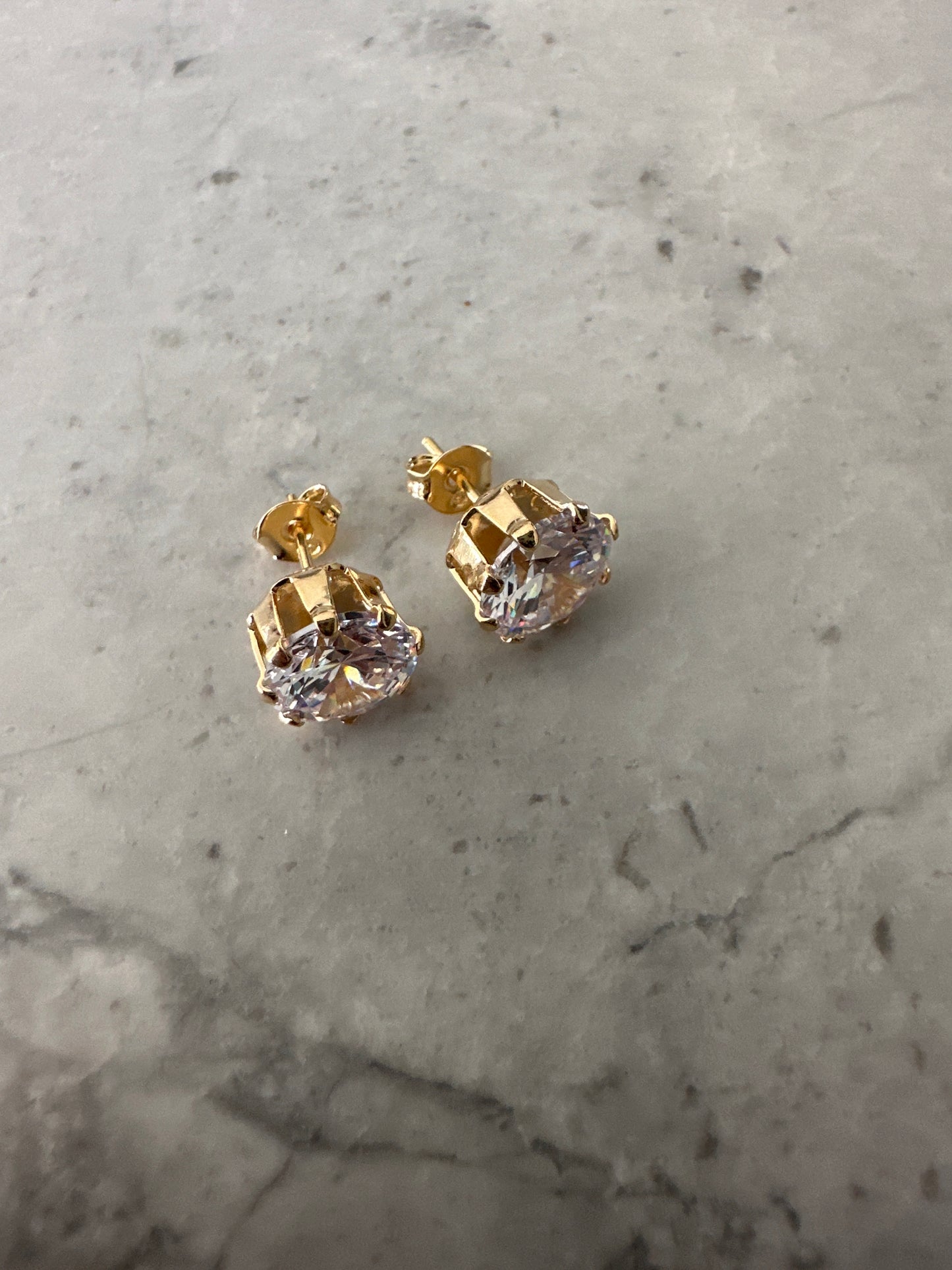 Giant Zircon Round Stud Earrings Gold (10mm)