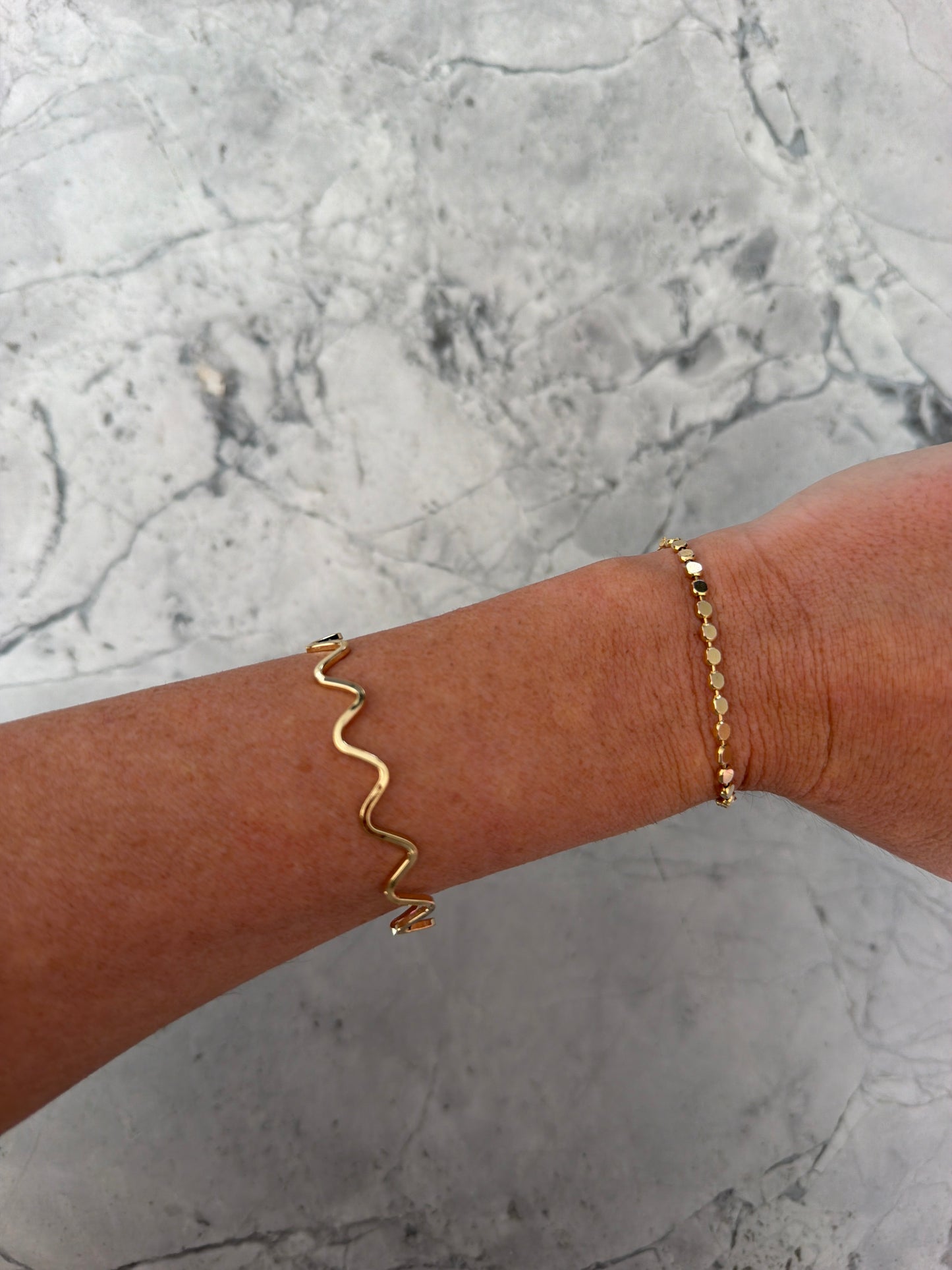 Zig zag cuff 18k gold filled