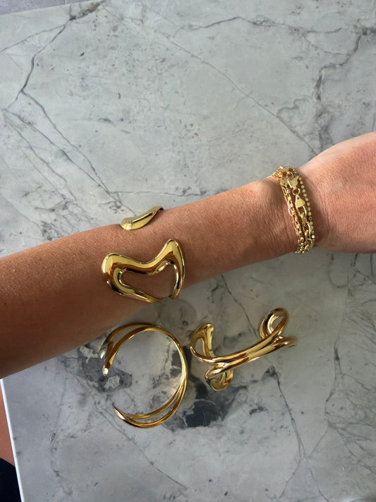 Irregular cuff sample sale