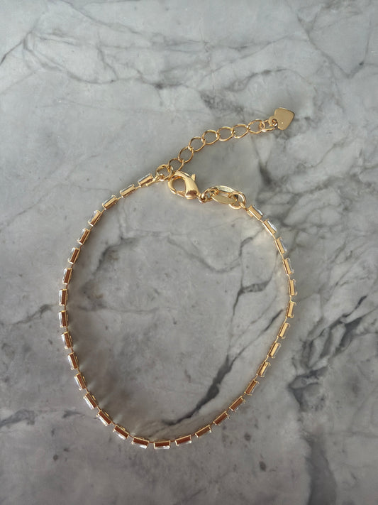 Izzy Dainty Tennis Bracelet