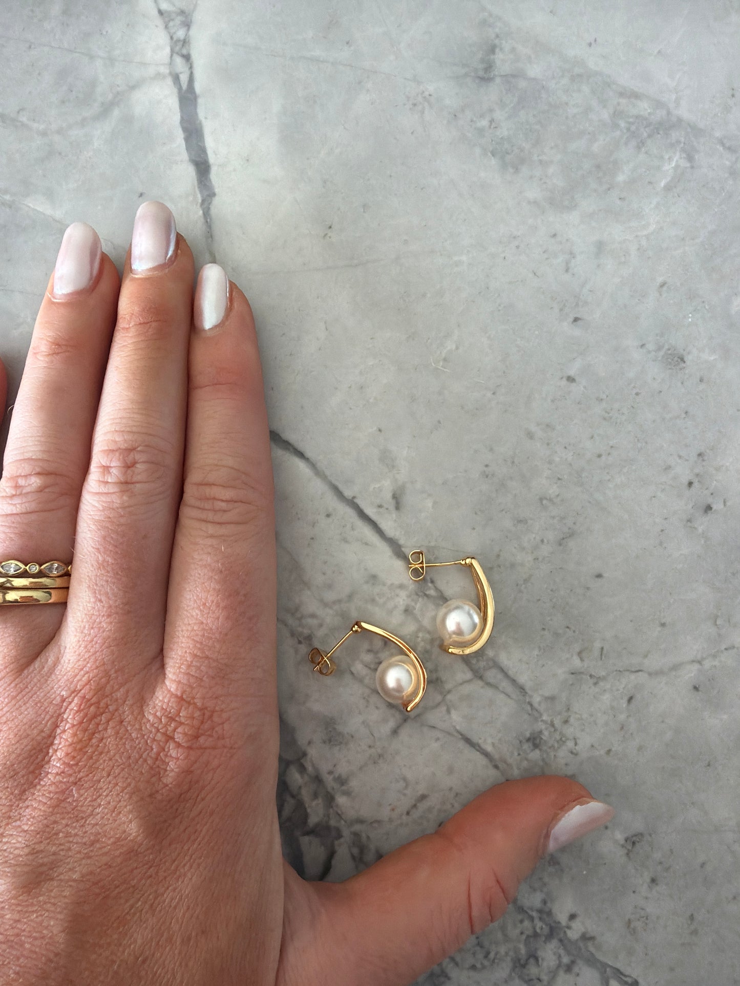 Everyday Modest Pearl Earrings 18k Gold Filled