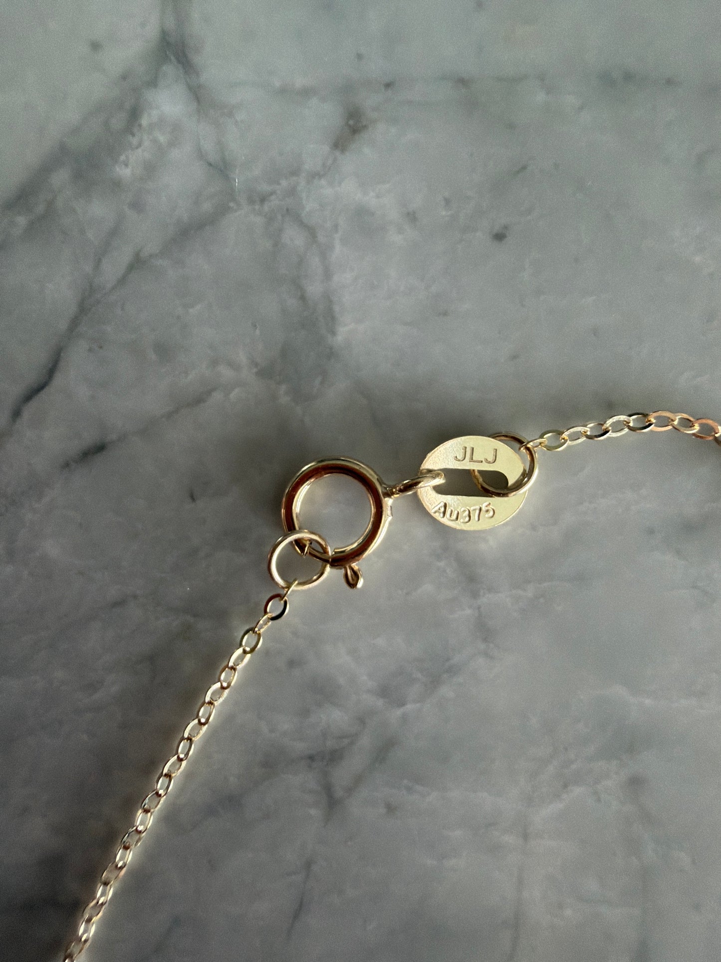 9k Solid Gold Dainty Bracelet
