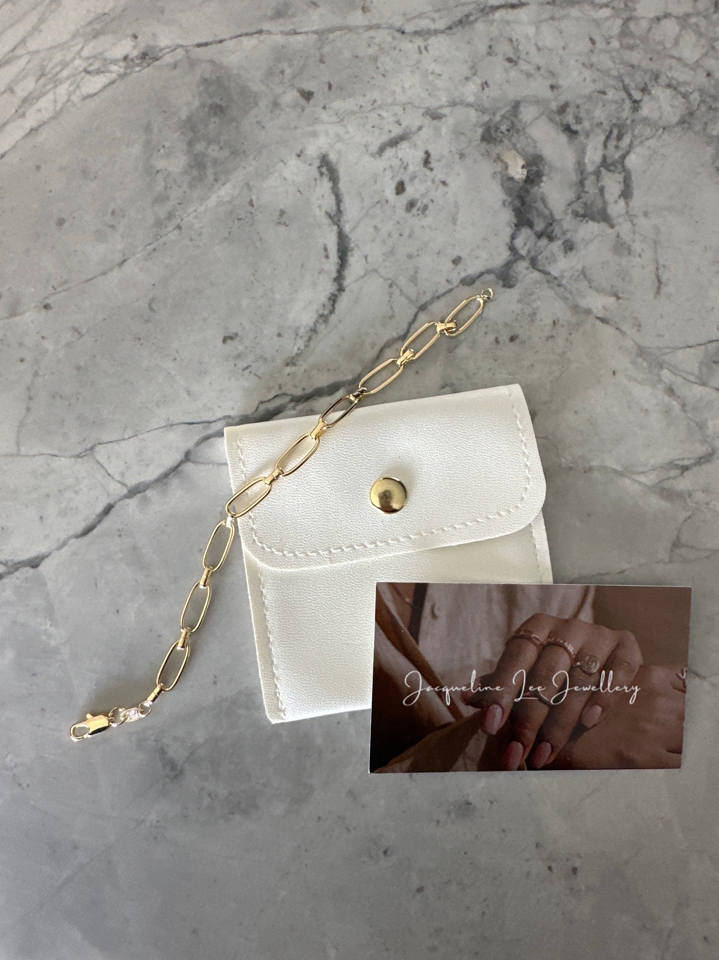 Classy Bracelet Gold