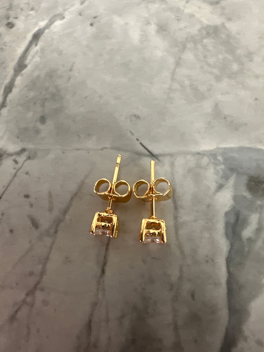Everyday Stud Earrings Gold