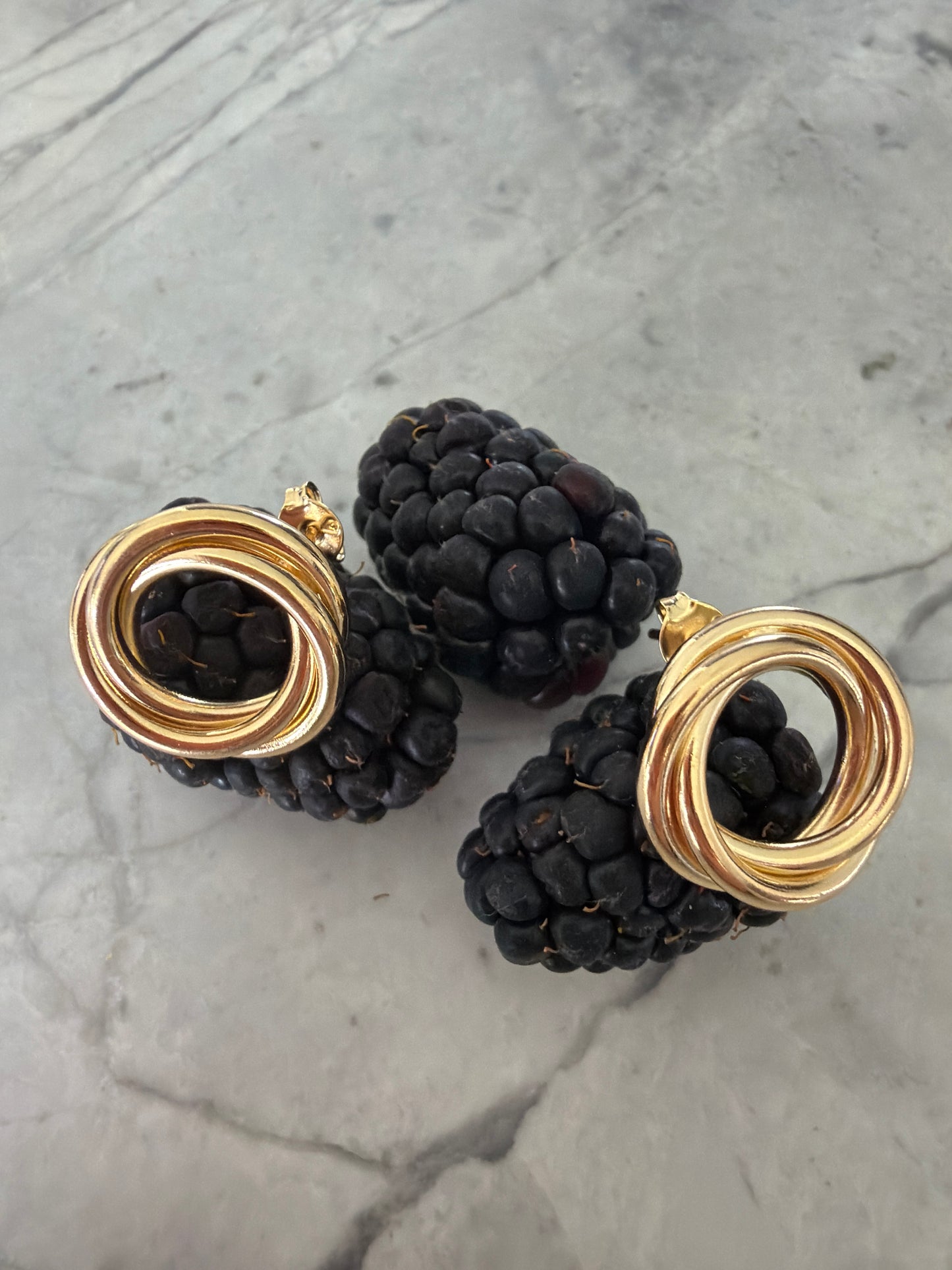 Kelli Everyday Round Knot Medium Gold Earrings