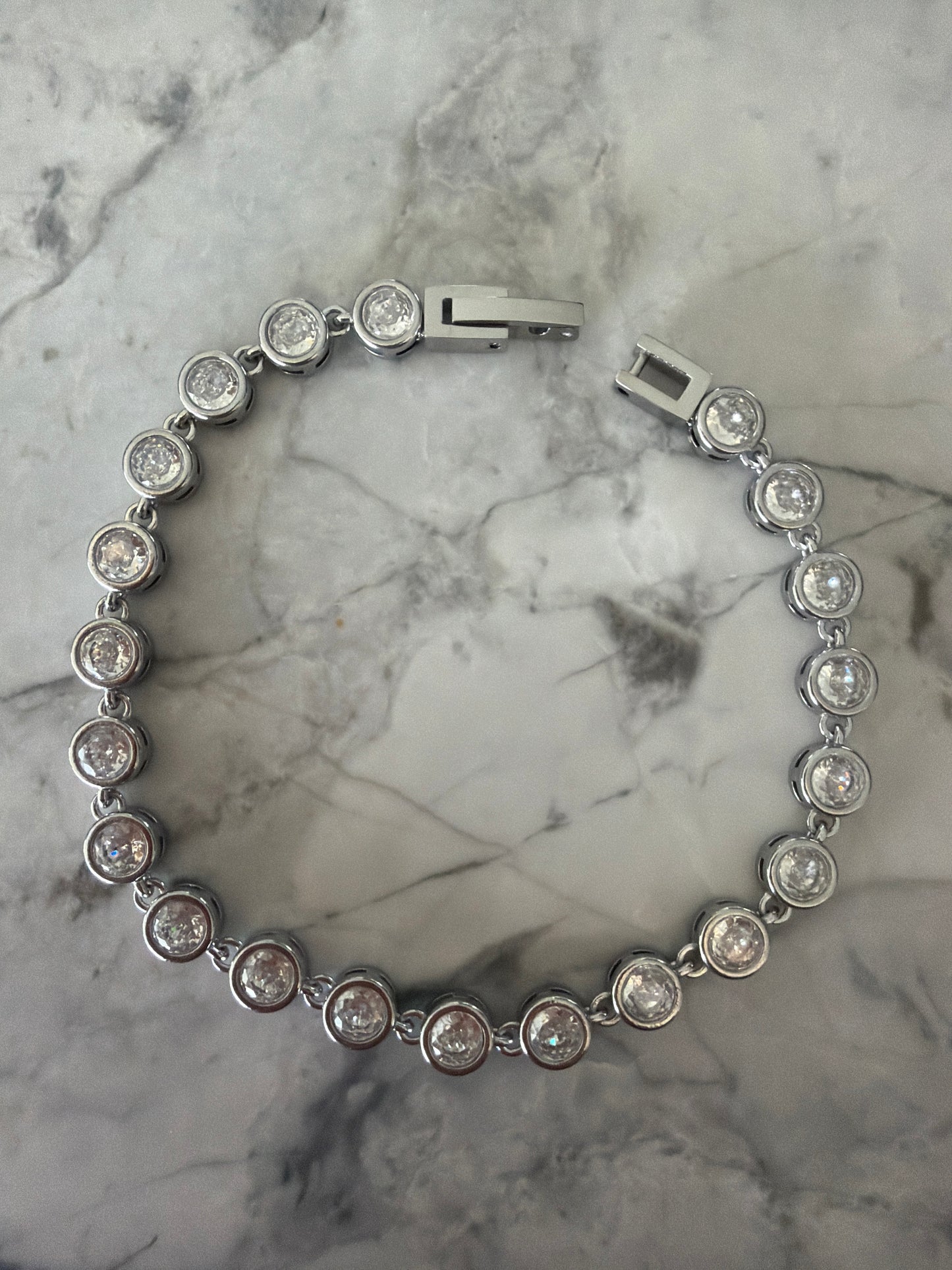 Shanelle Vintage Style Bezel Bracelet | 18k Gold-Coated - Sale