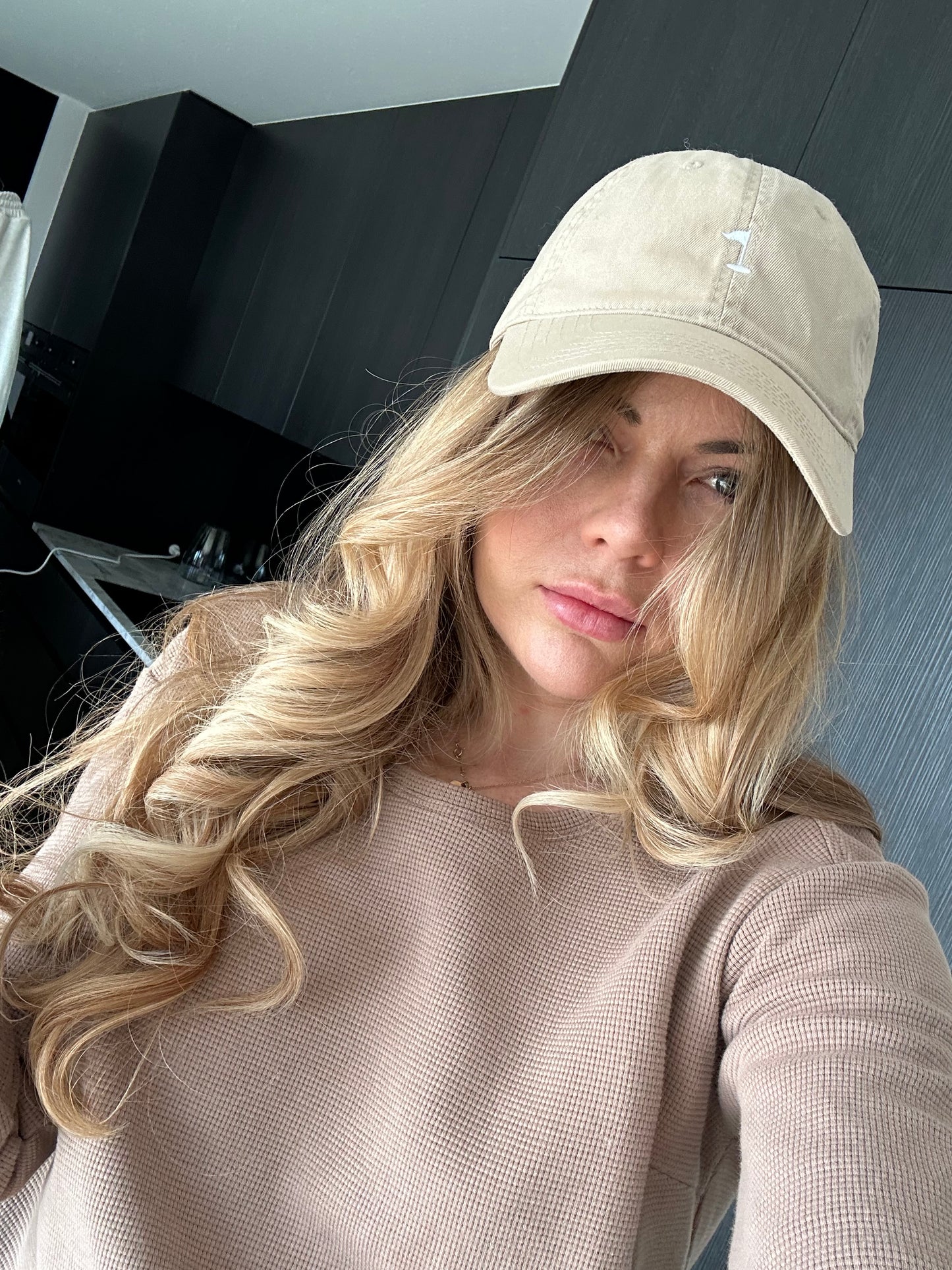 The Perfect Cap, Country Royale