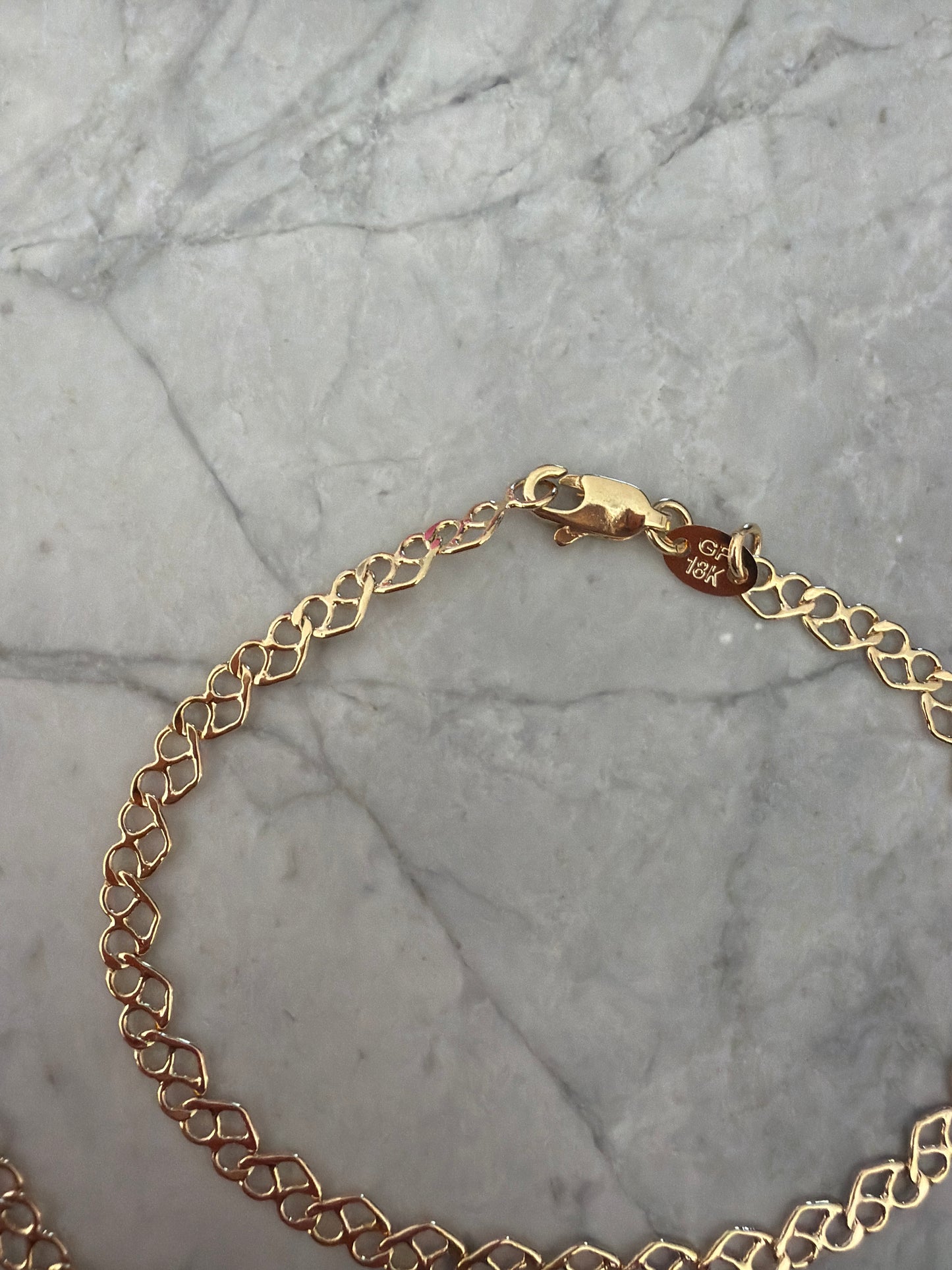 Heart Pretzel Chain Bracelet 18k gold-filled