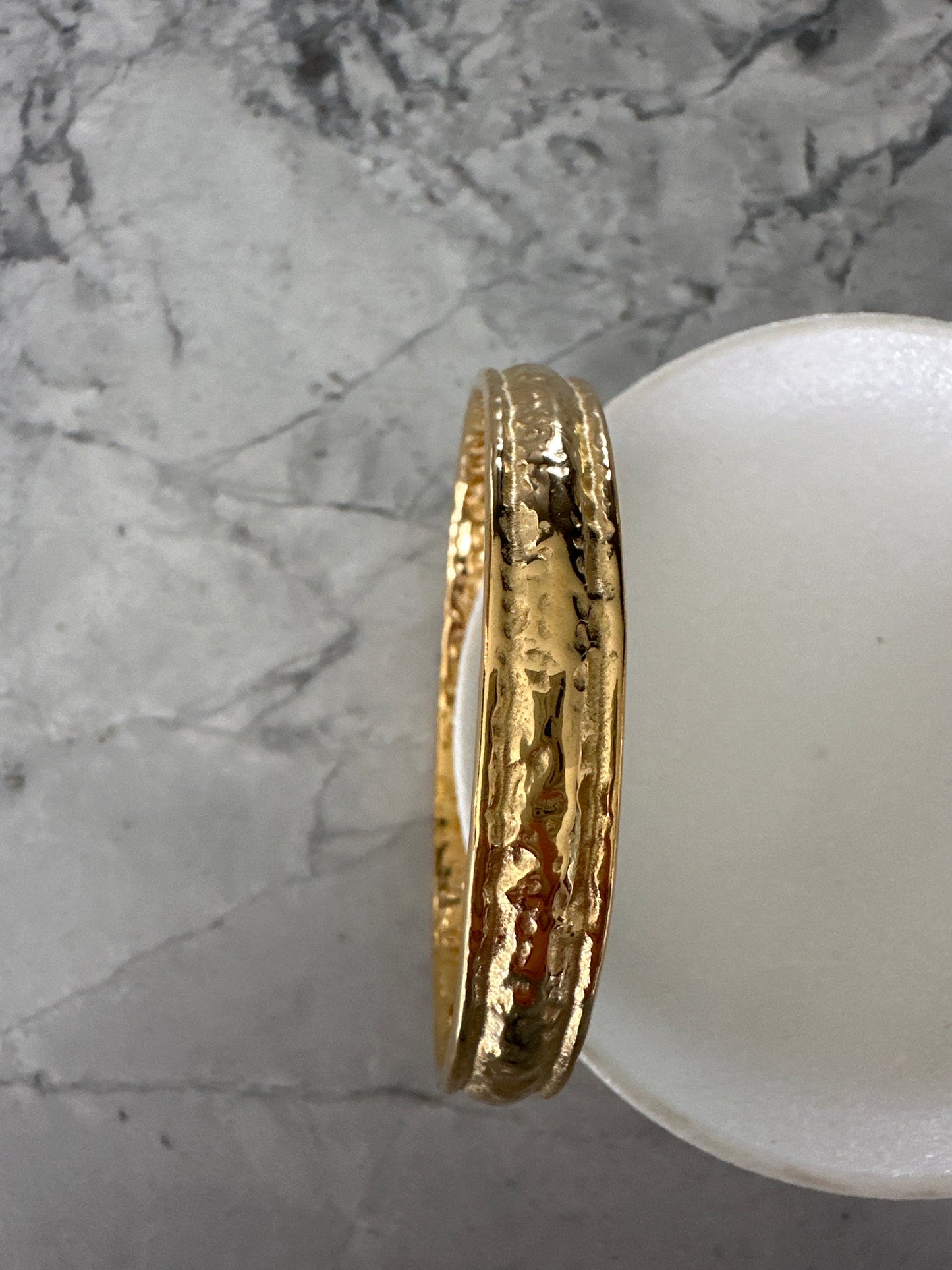 Chantelle Pave Hammered Bangle Gold