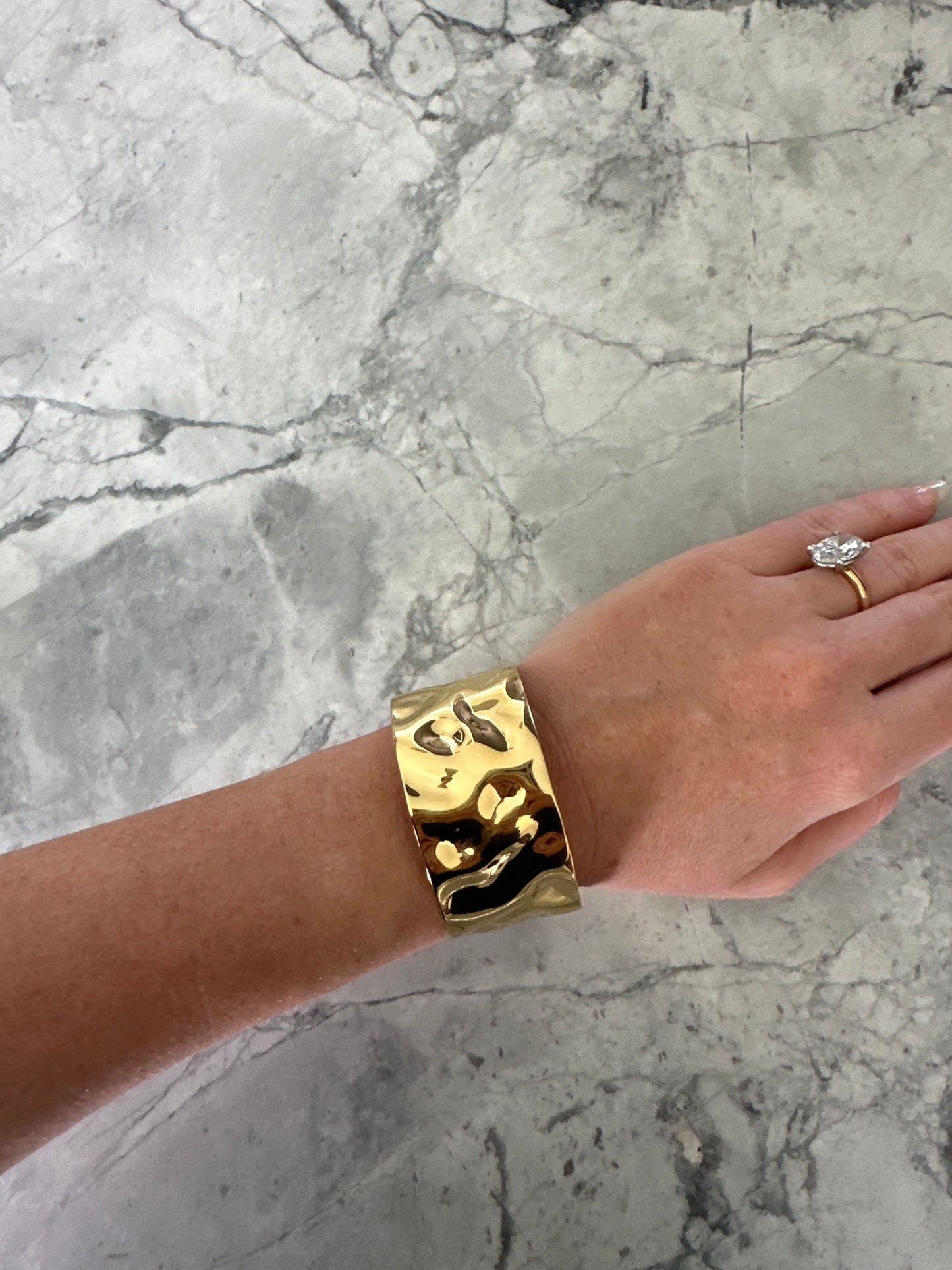 Lupa Cuff Gold