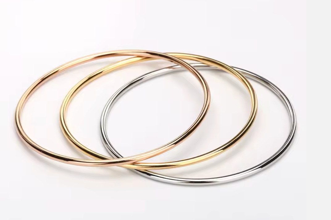 Jacqueline Lee Jewellery | Claire Classic Round Waterproof Bangle