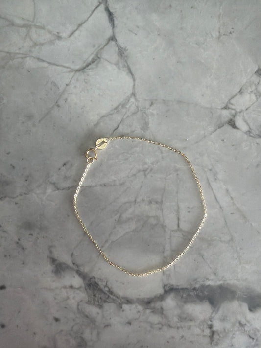9k Solid Gold Dainty Bracelet
