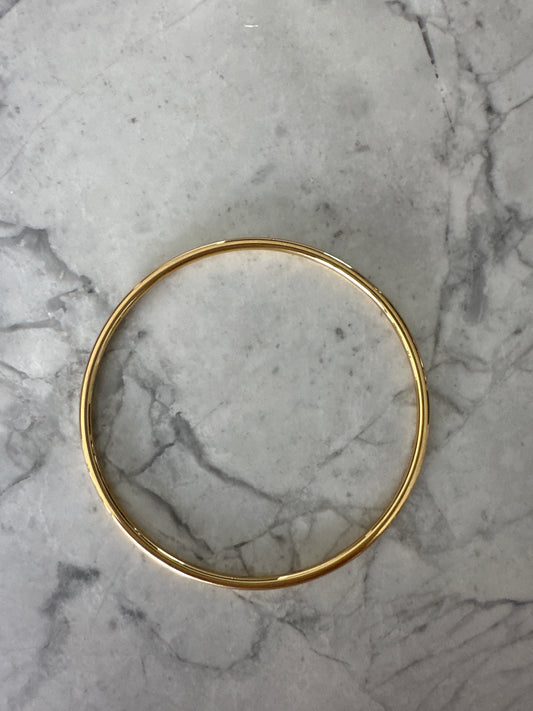 Classic round gold waterproof bangle