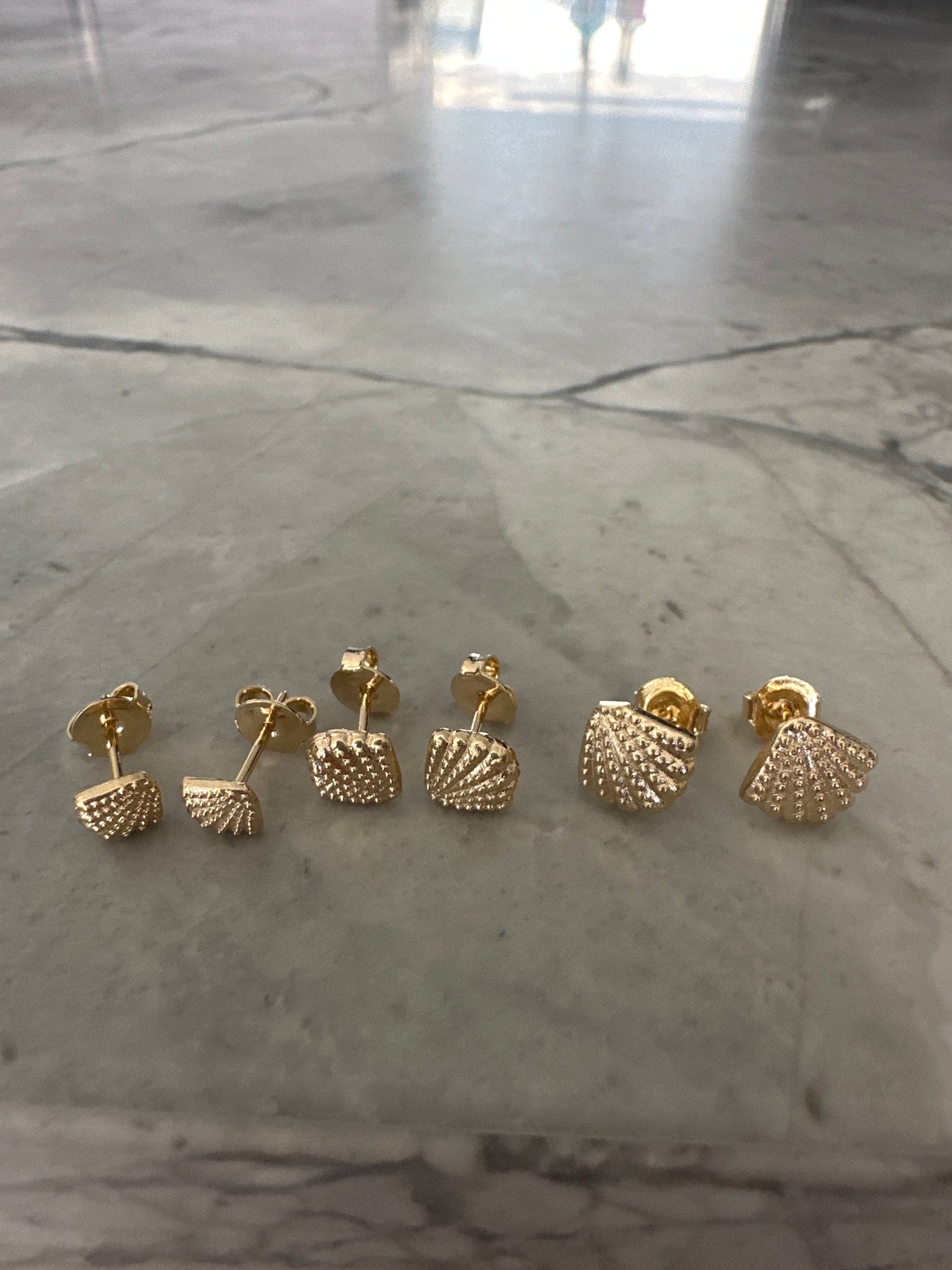 Shell Stacking Set of 3 Earrings Gold