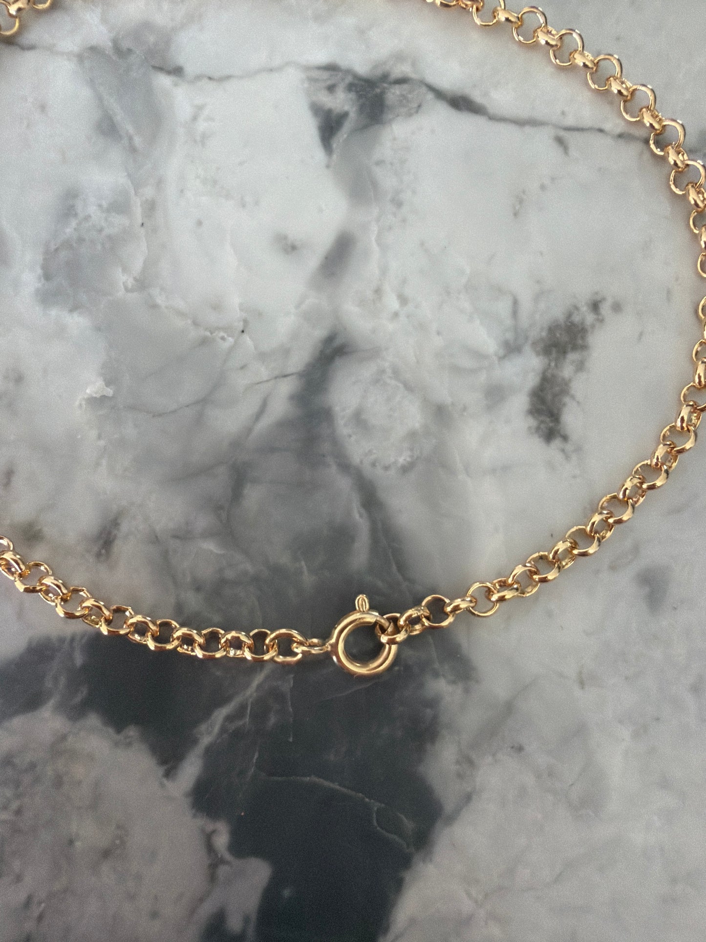 Big wrist dainty rolo bracelet