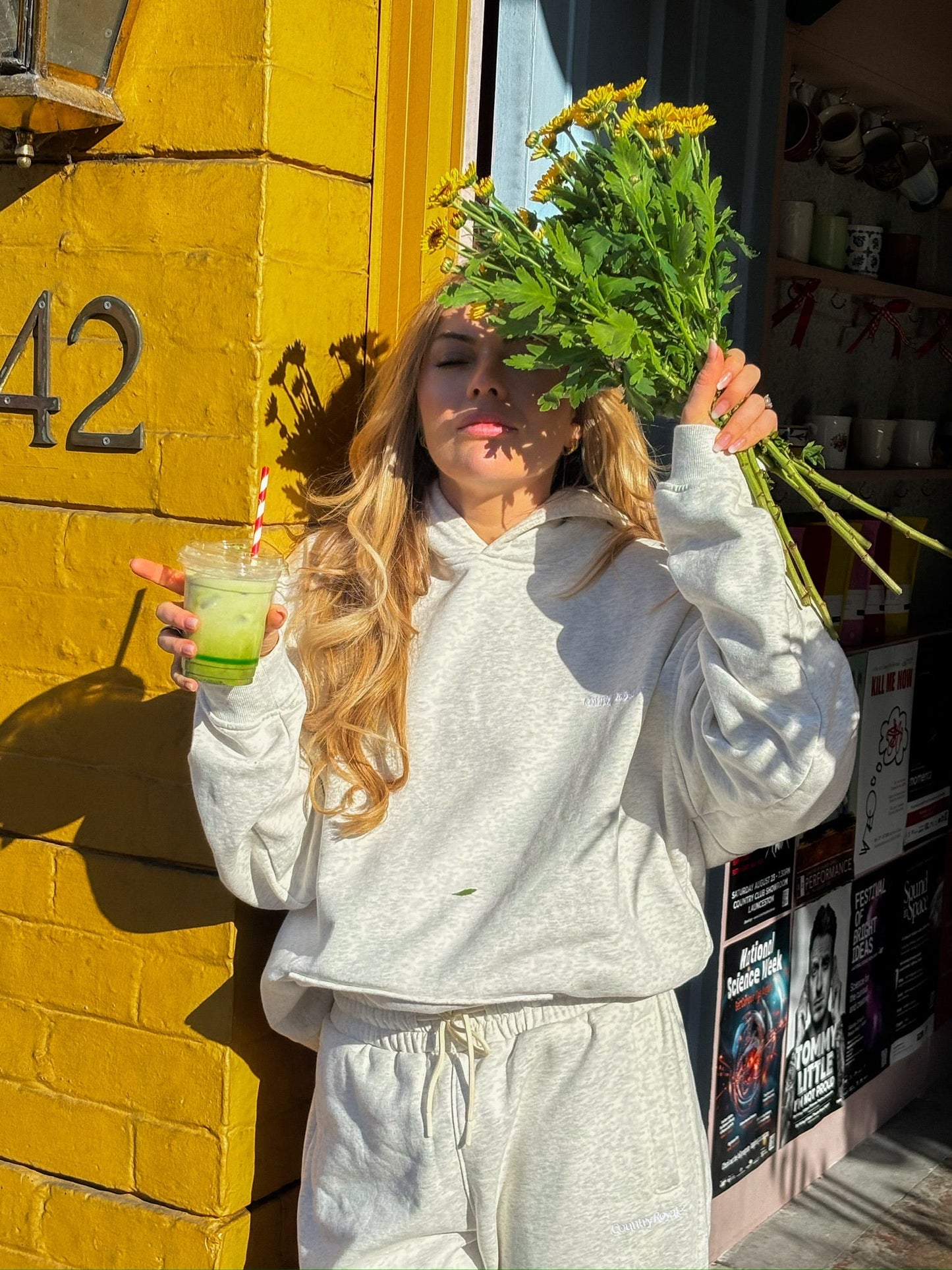 Oversized High-Quality Hoodie - WED SALE