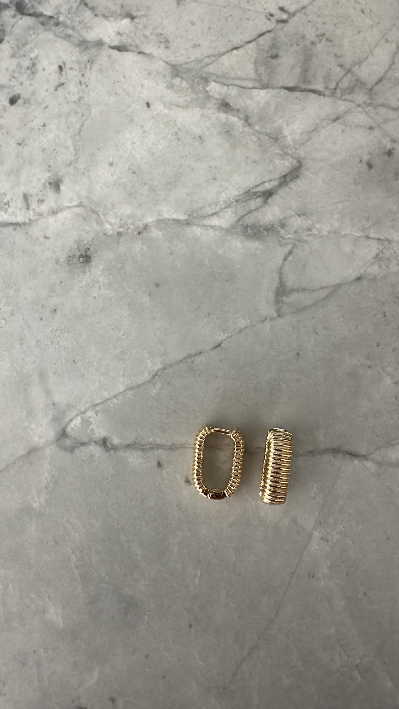 Ribbed Hoop Earrings Gold