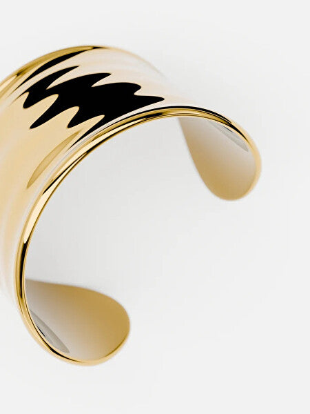 Rachel Cuff Gold Classic with a Band