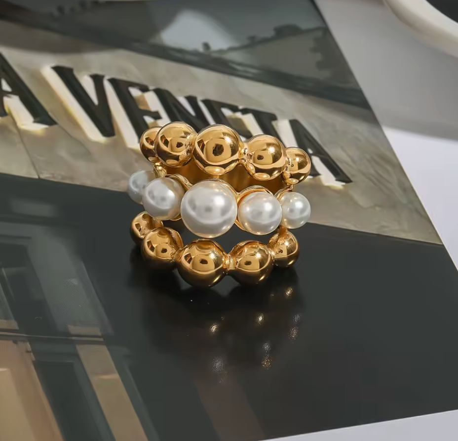 The Pearl Beast Ring Gold SALE