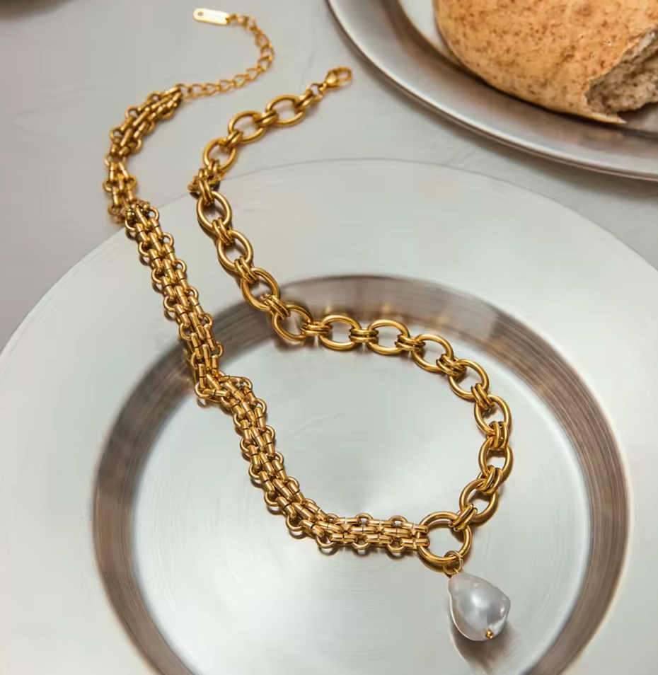 Lauren Baroque Pearl Statement Necklace Gold