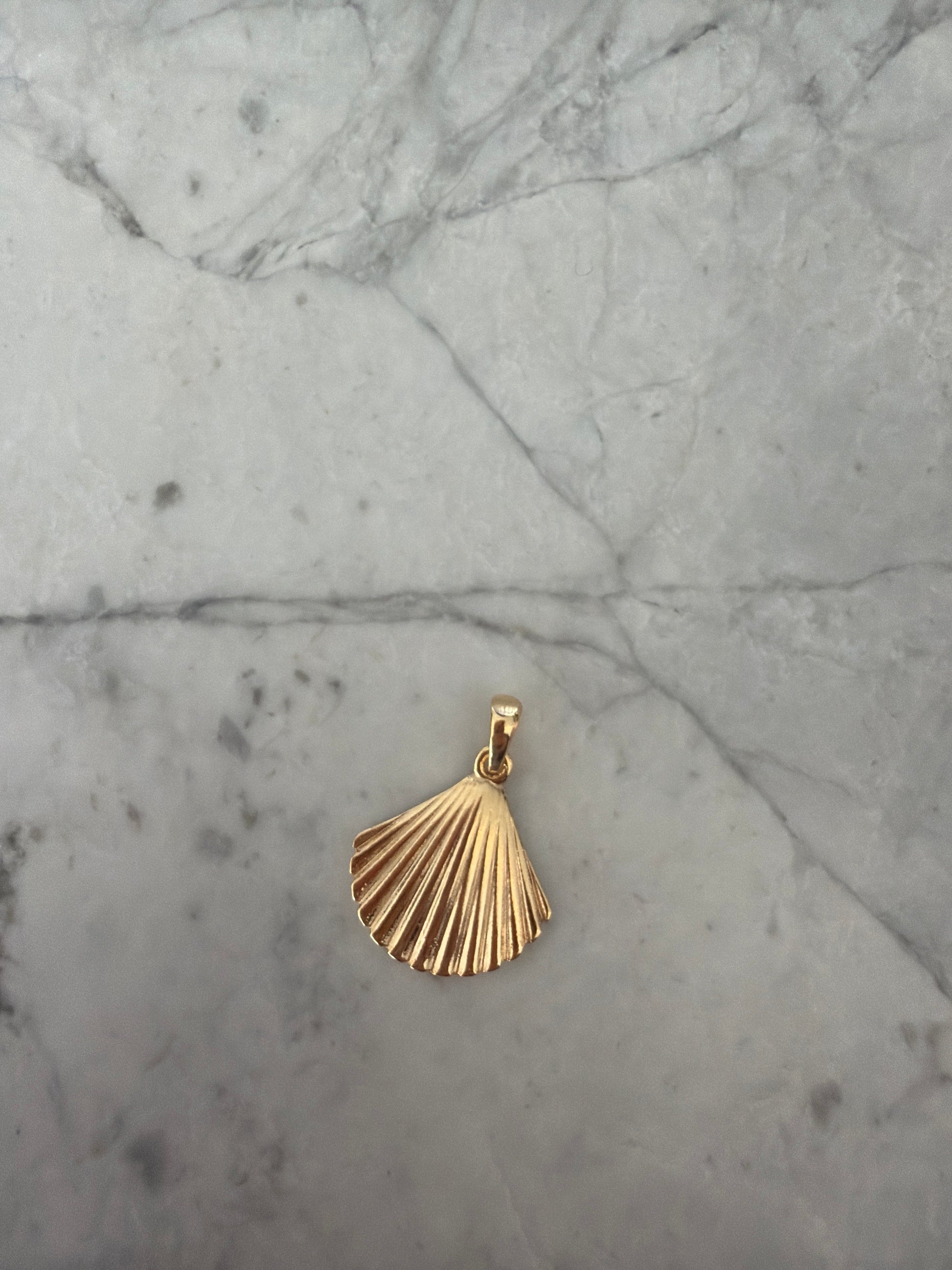 Jacqueline Lee Jewellery | Small 18k Gold Filled Pendant