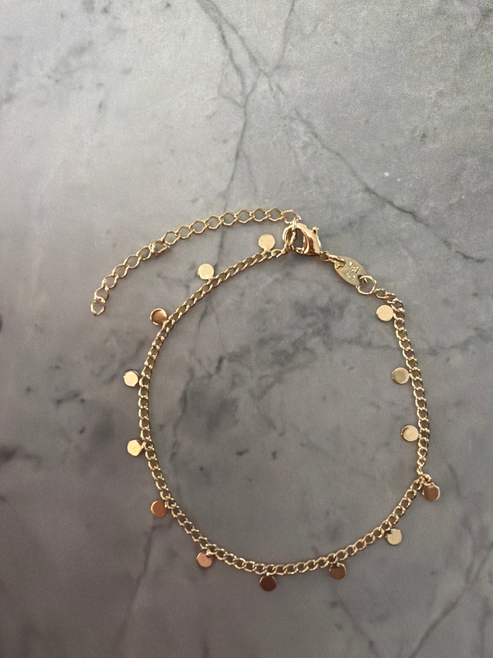 Jacqueline Lee| Stella Flat Circle Bracelet 18k Gold-Filled