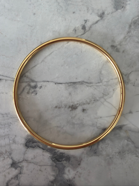 Claire Classic Round Waterproof Bangle